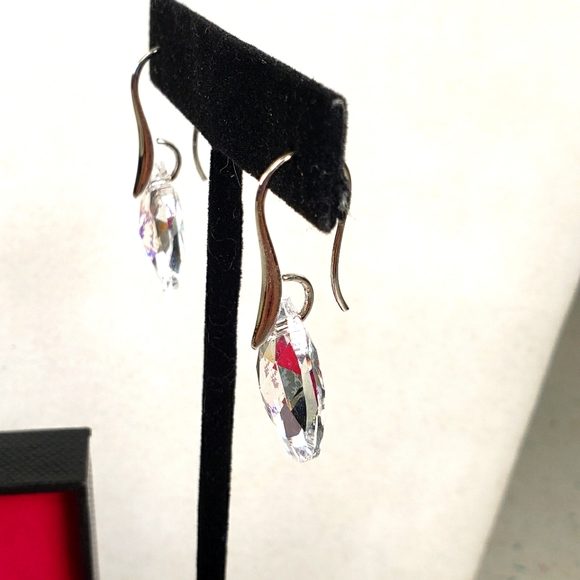 Osiana Swarovski Crystal Teardrop White Patina Dangle Earrings - Picture 11 of 14